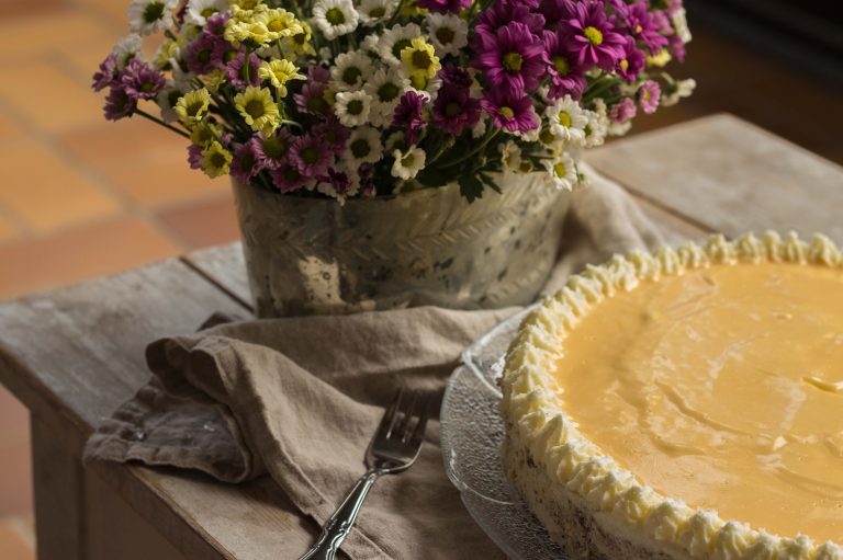 Himbeer-Sahnetorte mit Yogurette – zucker.stueckchen Himbeer-Sahnetorte mit Yogurette – zucker.stueckchen