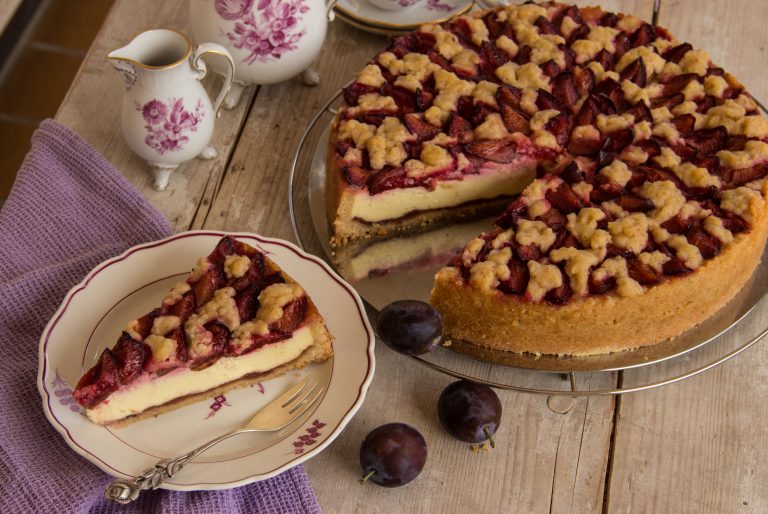 Zwetschgen-Käsekuchen mit Streuseln – zucker.stueckchen